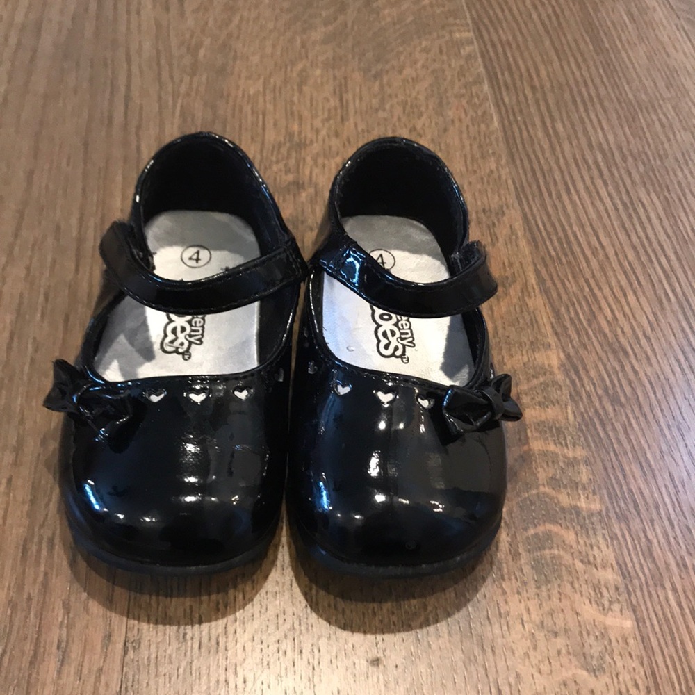 Baby girl black patent leather Mary Janes